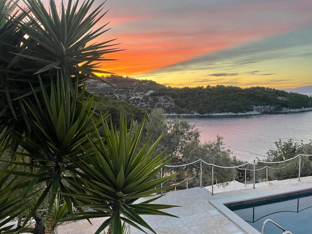 Holiday Home Tranquility ヴェラ・ルカ エクステリア 写真